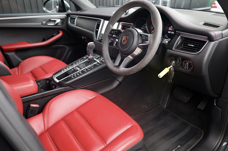 Porsche Macan GTS Macan GTS 3.0 5dr SUV Automatic Petrol Image 6
