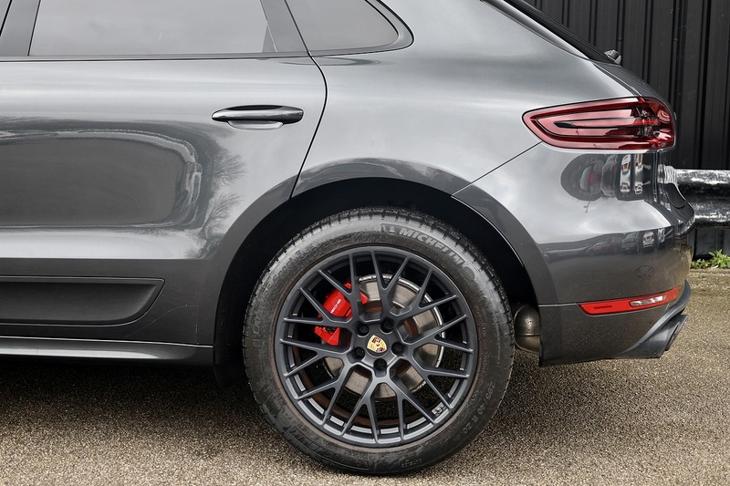 Porsche Macan GTS Macan GTS 3.0 5dr SUV Automatic Petrol Image 25