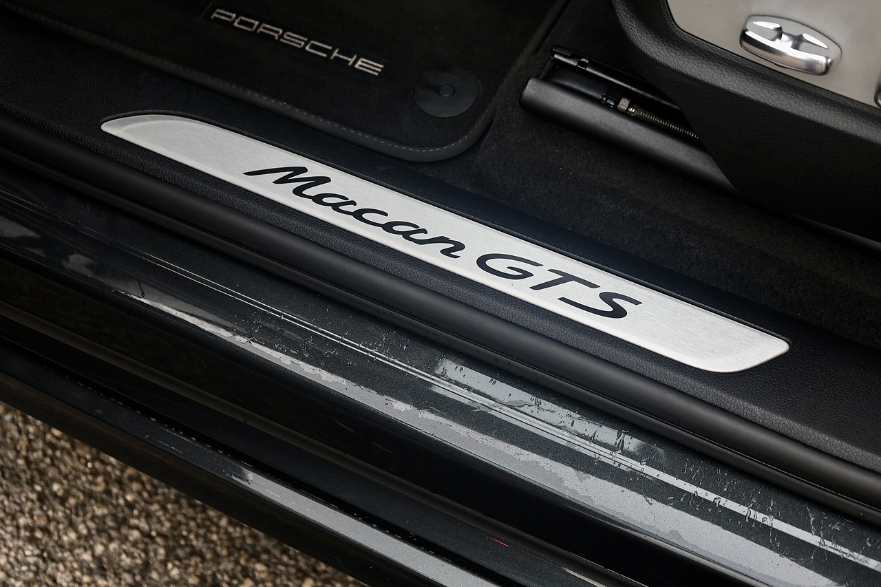 Porsche Macan GTS Macan GTS 3.0 5dr SUV Automatic Petrol - Large 27