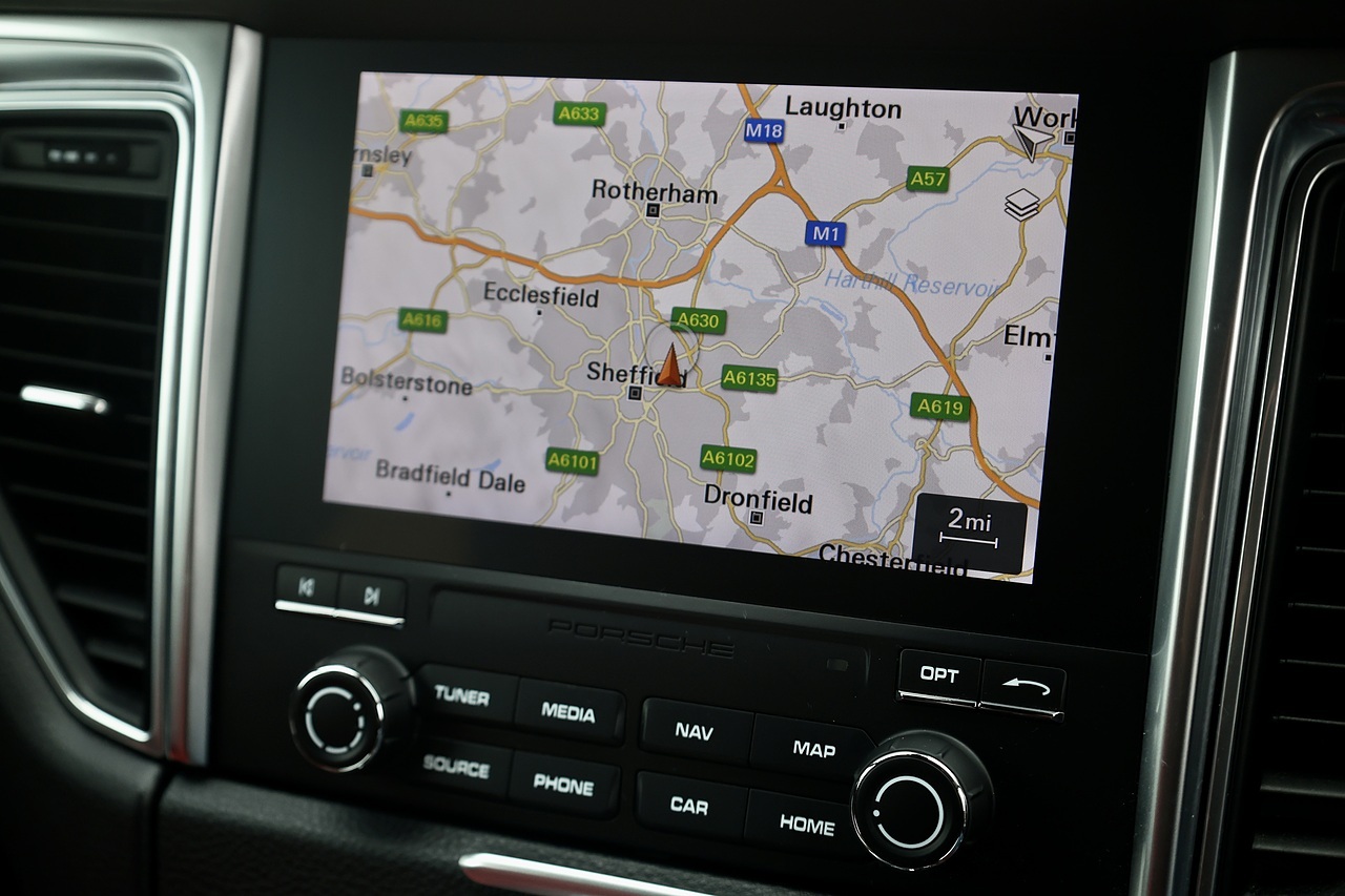 Porsche Macan GTS Macan GTS 3.0 5dr SUV Automatic Petrol - Large 29