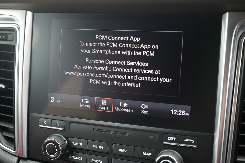 Porsche Macan GTS Macan GTS 3.0 5dr SUV Automatic Petrol Image 32