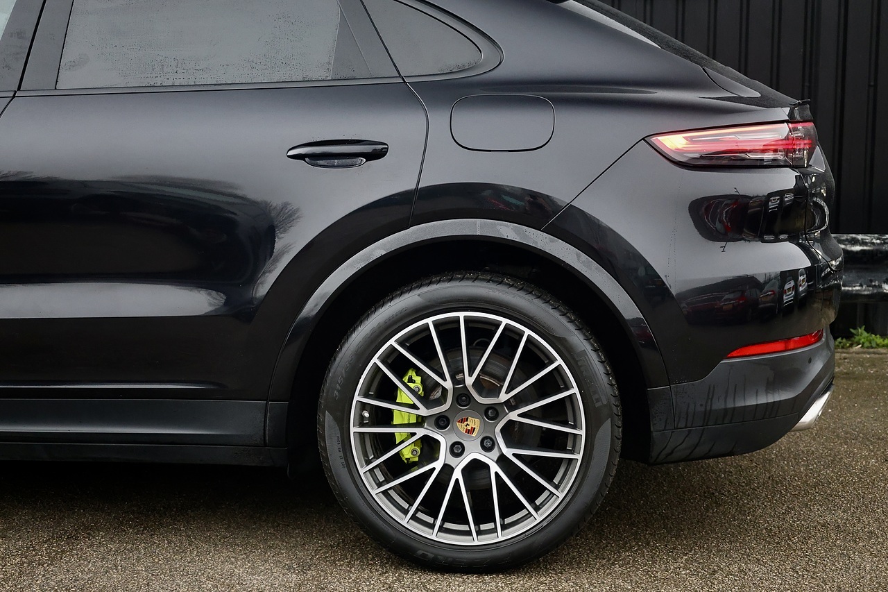 Porsche Cayenne Coupe eHybrid 2 Former Keepers + £12k Cost Options + Air Suspension - Large 16
