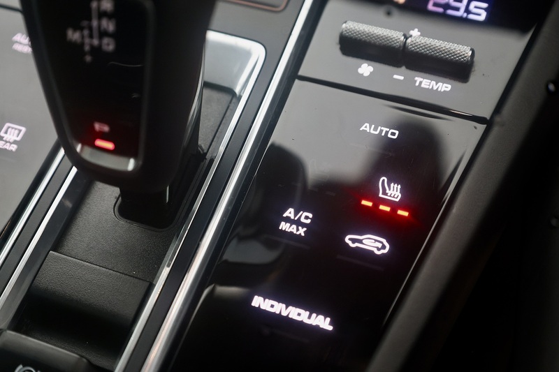 Porsche Cayenne Coupe eHybrid 2 Former Keepers + £12k Cost Options + Air Suspension Image 31