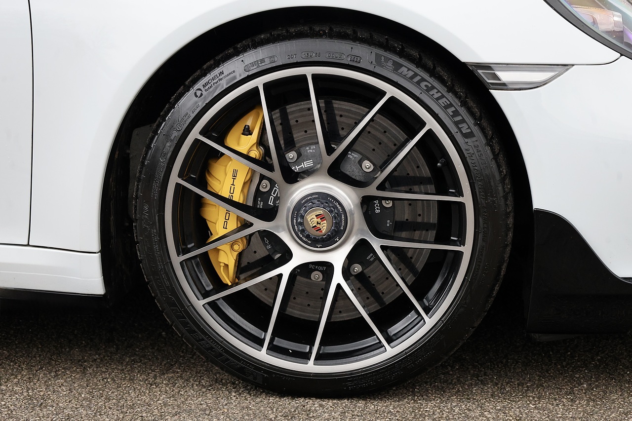 Porsche 911 Turbo S Porsche Warranty to 2027 + AeroKit + Huge Spec - Large 11