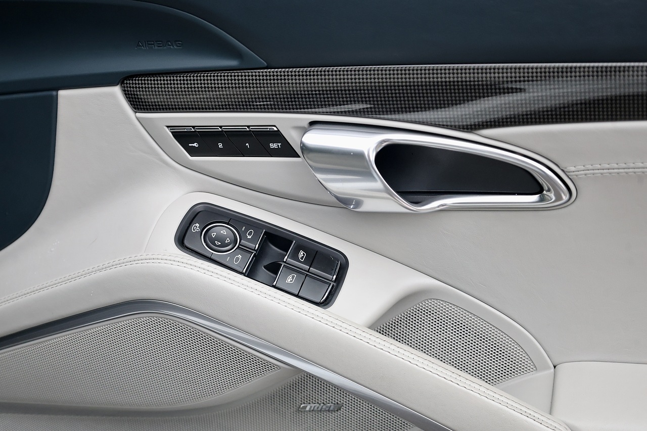 Porsche 911 Turbo S Porsche Warranty to 2027 + AeroKit + Huge Spec - Large 24