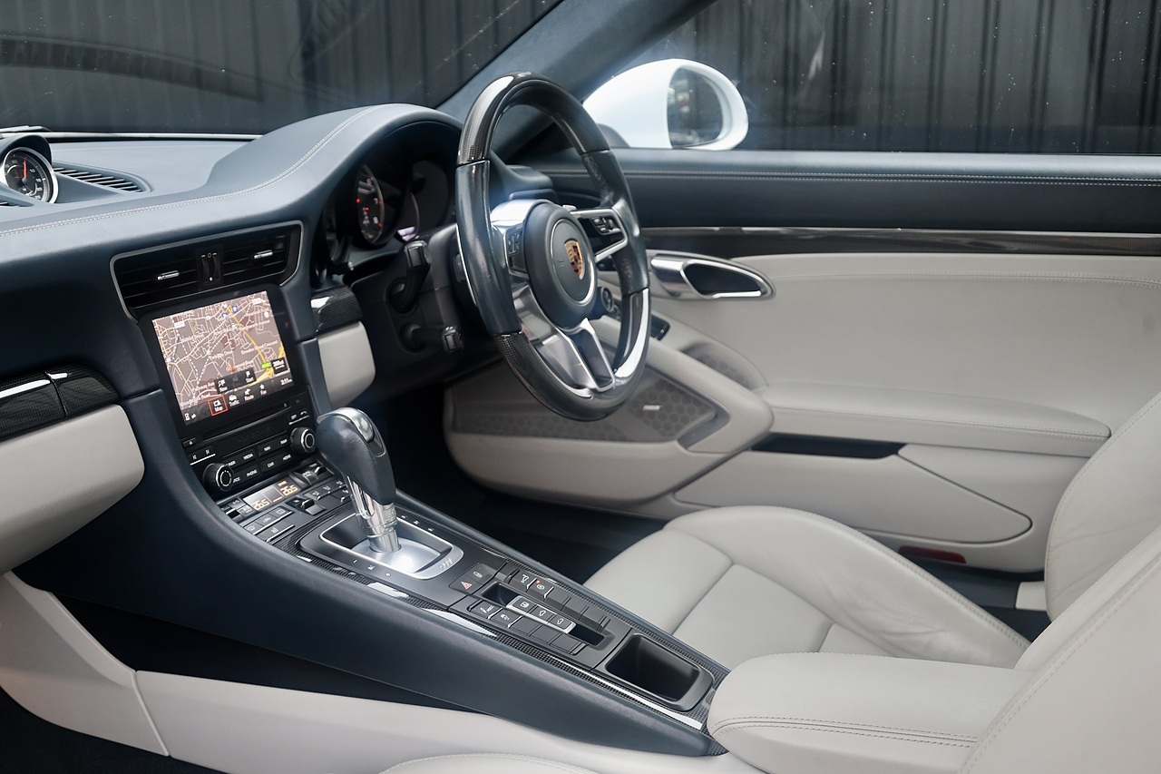 Porsche 911 Turbo S Porsche Warranty to 2027 + AeroKit + Huge Spec - Large 37