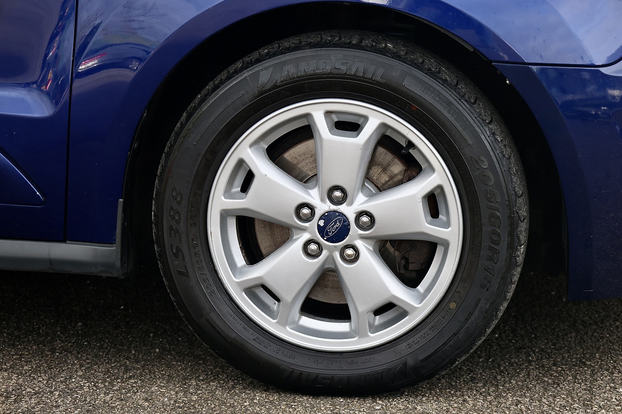 Ford Transit Connect 200 Limited No VAT + Recent Timing Belt / Clutch Kit Nov 2025 - Large 27