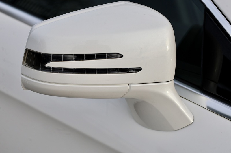 Mercedes-Benz CLS 350 CDI 2 Former Keepers + Glass Sunroof + Heated / Memory Seats Image 11