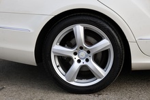 Mercedes-Benz CLS 350 CDI 2 Former Keepers + Glass Sunroof + Heated / Memory Seats - Thumb 32