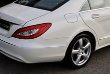 Mercedes-Benz CLS 350 CDI 2 Former Keepers + Glass Sunroof + Heated / Memory Seats - Thumb 14