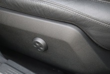 Mercedes-Benz CLS 350 CDI 2 Former Keepers + Glass Sunroof + Heated / Memory Seats - Thumb 21