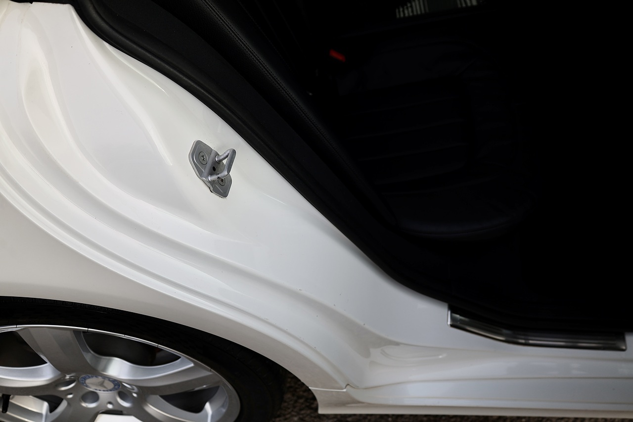 Mercedes-Benz CLS 350 CDI 2 Former Keepers + Glass Sunroof + Heated / Memory Seats - Large 22