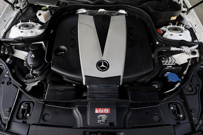 Mercedes-Benz CLS 350 CDI 2 Former Keepers + Glass Sunroof + Heated / Memory Seats Image 26