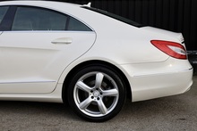 Mercedes-Benz CLS 350 CDI 2 Former Keepers + Glass Sunroof + Heated / Memory Seats - Thumb 28