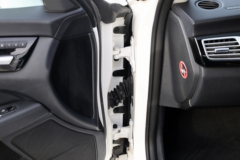 Mercedes-Benz CLS 350 CDI 2 Former Keepers + Glass Sunroof + Heated / Memory Seats Image 39