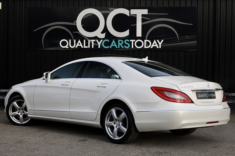 Mercedes-Benz CLS 350 CDI 2 Former Keepers + Glass Sunroof + Heated / Memory Seats Image 9