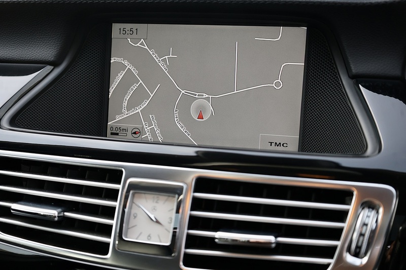 Mercedes-Benz CLS 350 CDI 2 Former Keepers + Glass Sunroof + Heated / Memory Seats Image 41