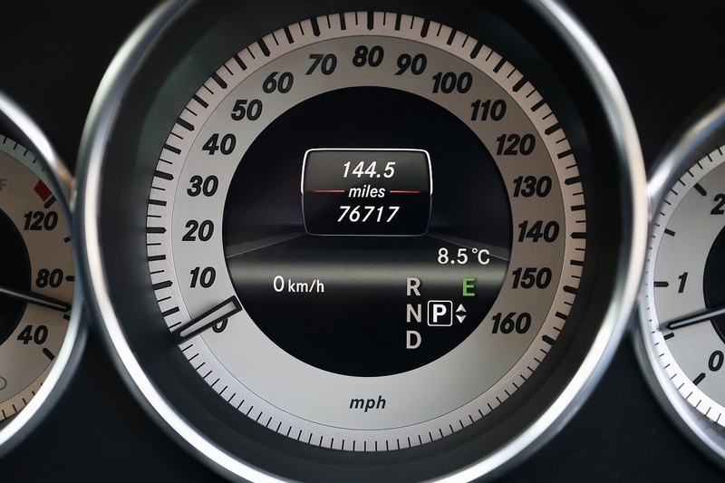 Mercedes-Benz CLS 350 CDI 2 Former Keepers + Glass Sunroof + Heated / Memory Seats Image 45