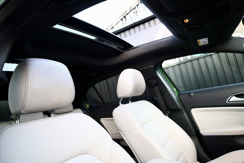 Mercedes-Benz GLA 200d Sport Prem+ 2 Former Keepers + FSH + Panoramic Roof + Heated / Memory Seats Image 6