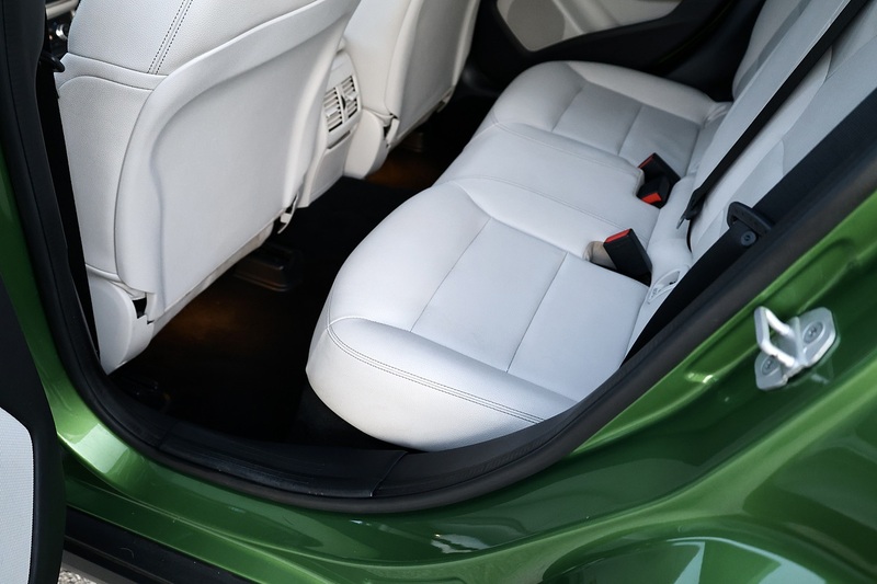 Mercedes-Benz GLA 200d Sport Prem+ 2 Former Keepers + FSH + Panoramic Roof + Heated / Memory Seats Image 31