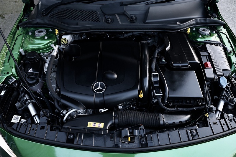 Mercedes-Benz GLA 200d Sport Prem+ 2 Former Keepers + FSH + Panoramic Roof + Heated / Memory Seats Image 35