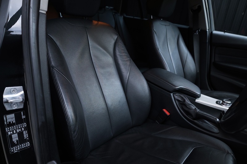 BMW 320d Edition Plus Touring Significant Recent Expenditure + Exceptional Condition Image 17