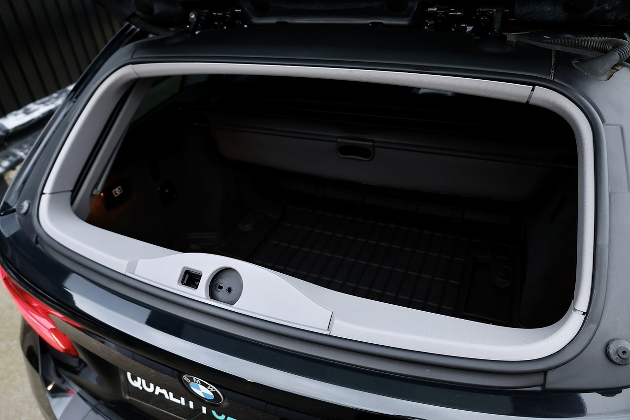 BMW 320d Edition Plus Touring Significant Recent Expenditure + Exceptional Condition - Large 21