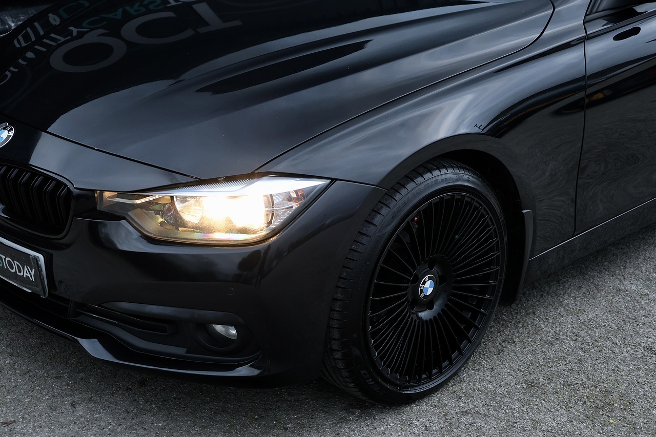 BMW 320d Edition Plus Touring Significant Recent Expenditure + Exceptional Condition - Large 23