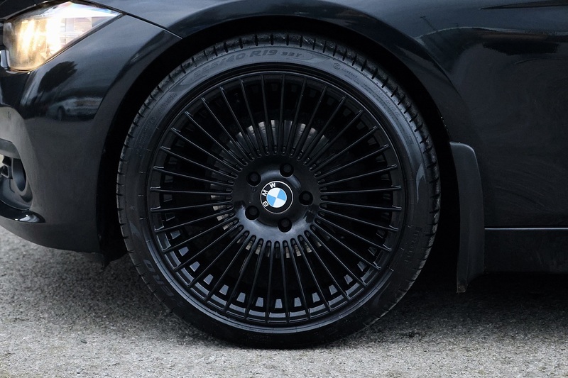 BMW 320d Edition Plus Touring Significant Recent Expenditure + Exceptional Condition Image 27