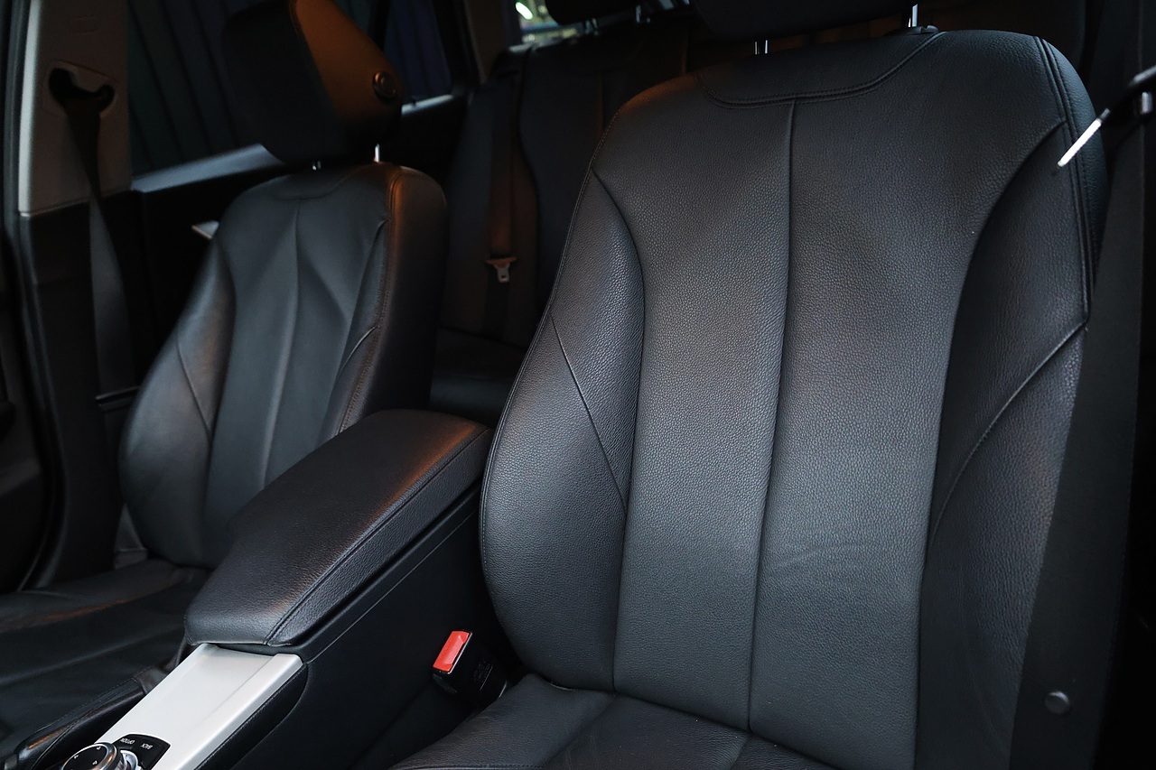 BMW 320d Edition Plus Touring Significant Recent Expenditure + Exceptional Condition - Large 15