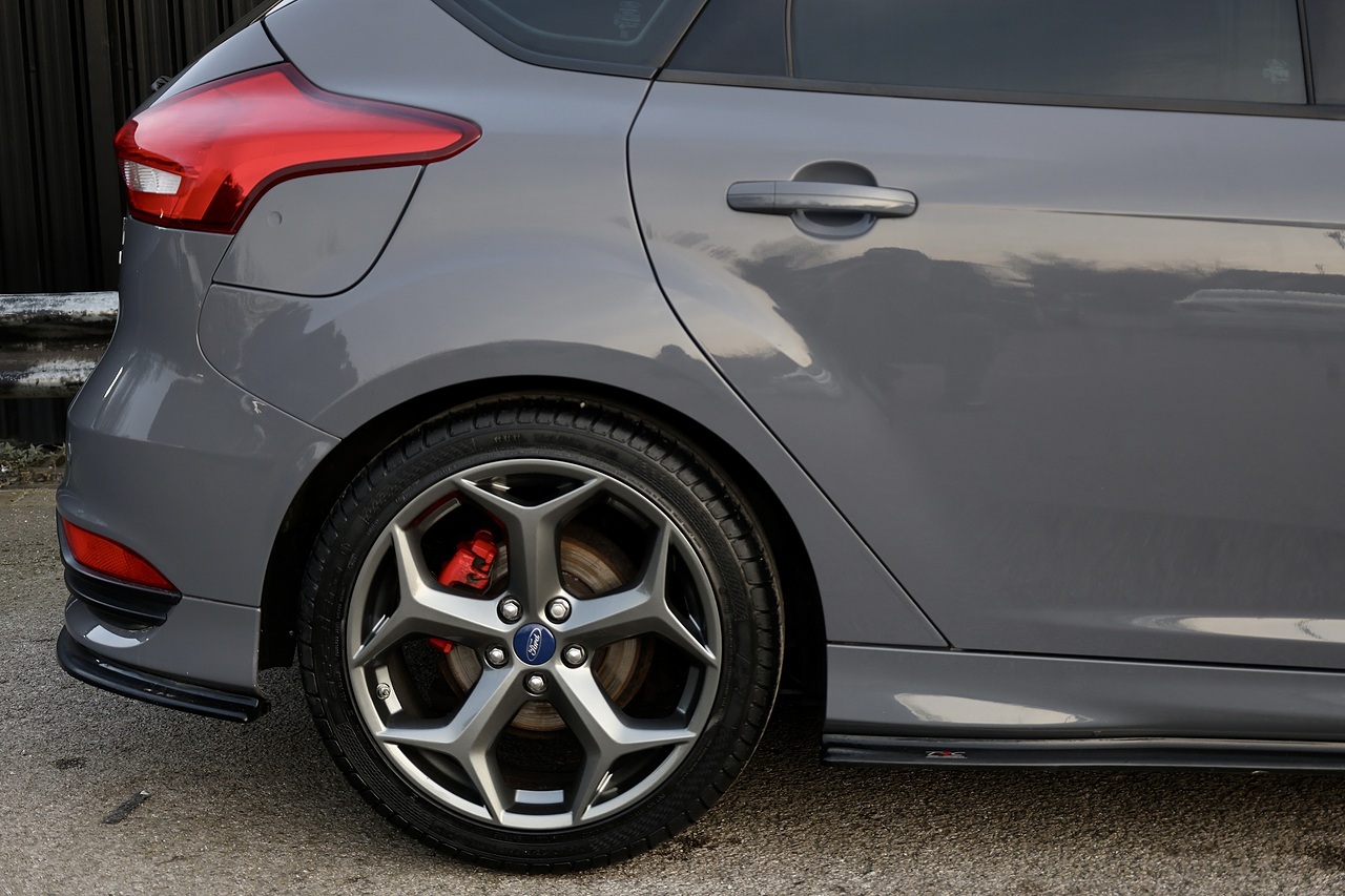 Ford Focus ST-3 Mountune + Heated Leather Recaro + Just Serviced by Ford - Large 15