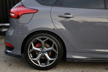 Ford Focus ST-3 Mountune + Heated Leather Recaro + Just Serviced by Ford - Thumb 15