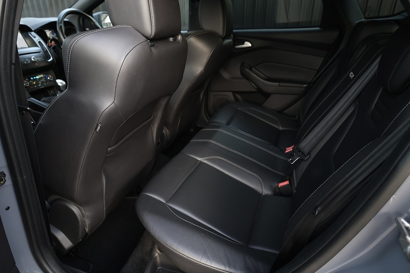 Ford Focus ST-3 Mountune + Heated Leather Recaro + Just Serviced by Ford Image 29