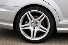 Mercedes-Benz S350 CDI AMG Sports Pack + Sunroof + Full Main Dealer History - Thumb 20