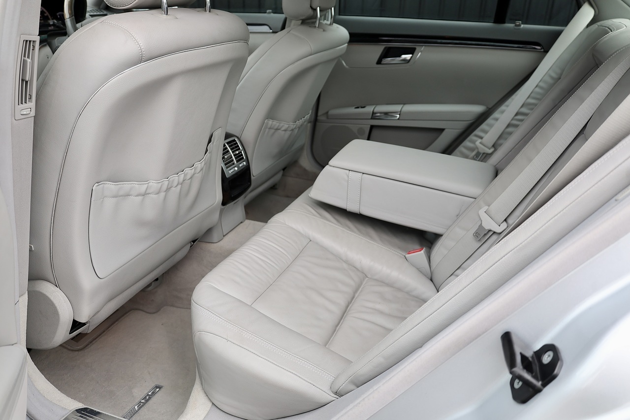 Mercedes-Benz S350 CDI AMG Sports Pack + Sunroof + Full Main Dealer History - Large 30