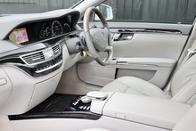 Mercedes-Benz S350 CDI AMG Sports Pack + Sunroof + Full Main Dealer History - Thumb 11