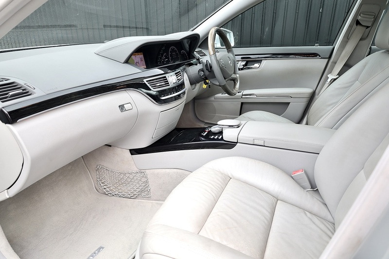 Mercedes-Benz S350 CDI AMG Sports Pack + Sunroof + Full Main Dealer History Image 2