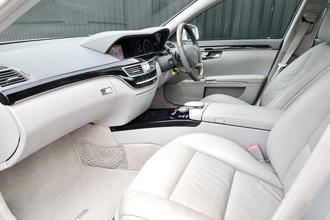 AMG Sports Pack + Sunroof + Full Main Dealer History