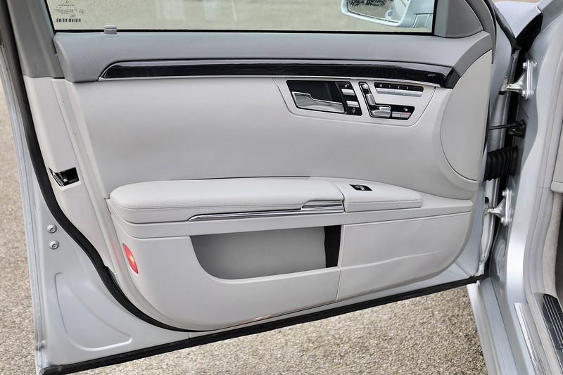 Mercedes-Benz S350 CDI AMG Sports Pack + Sunroof + Full Main Dealer History Image 32