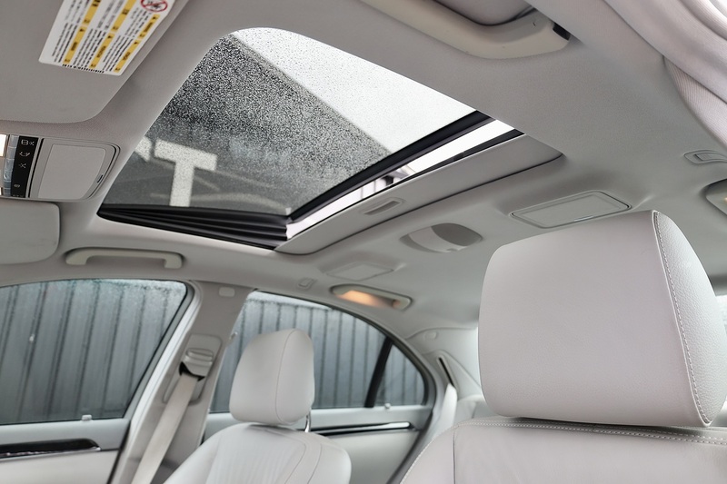 Mercedes-Benz S350 CDI AMG Sports Pack + Sunroof + Full Main Dealer History Image 7