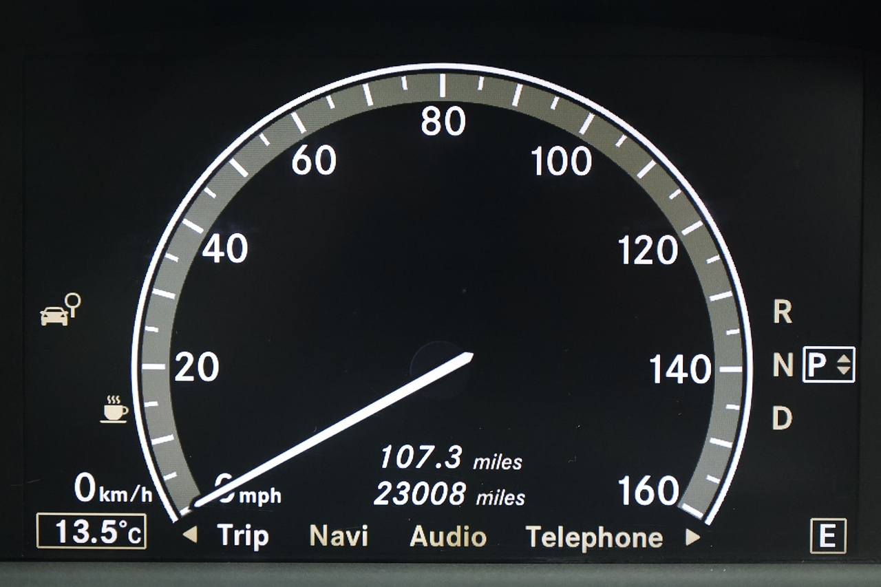 Mercedes-Benz S350 CDI AMG Sports Pack + Sunroof + Full Main Dealer History - Large 38