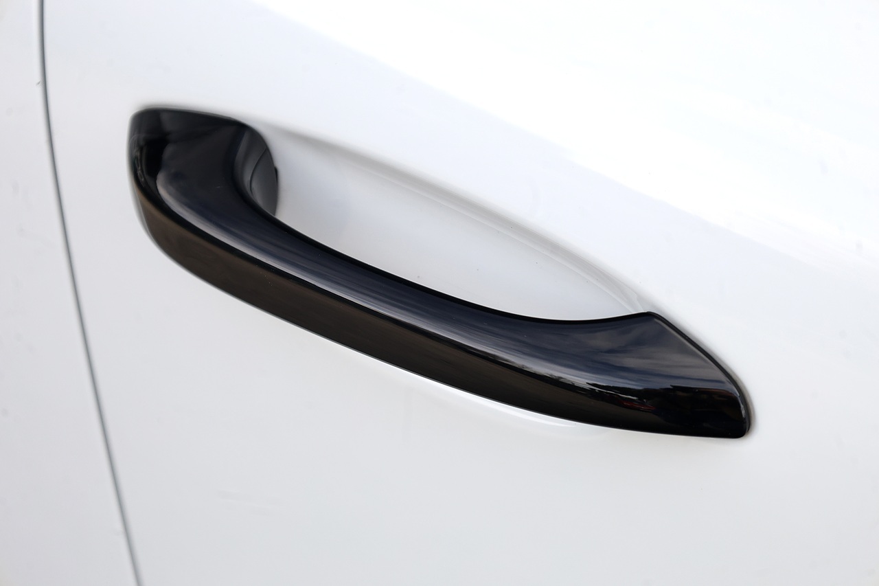 Porsche Macan S 1 Owner + Full Porsche Main Dealer + £11k in cost options - Large 12