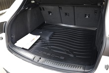 Porsche Macan S 1 Owner + Full Porsche Main Dealer + £11k in cost options - Thumb 29