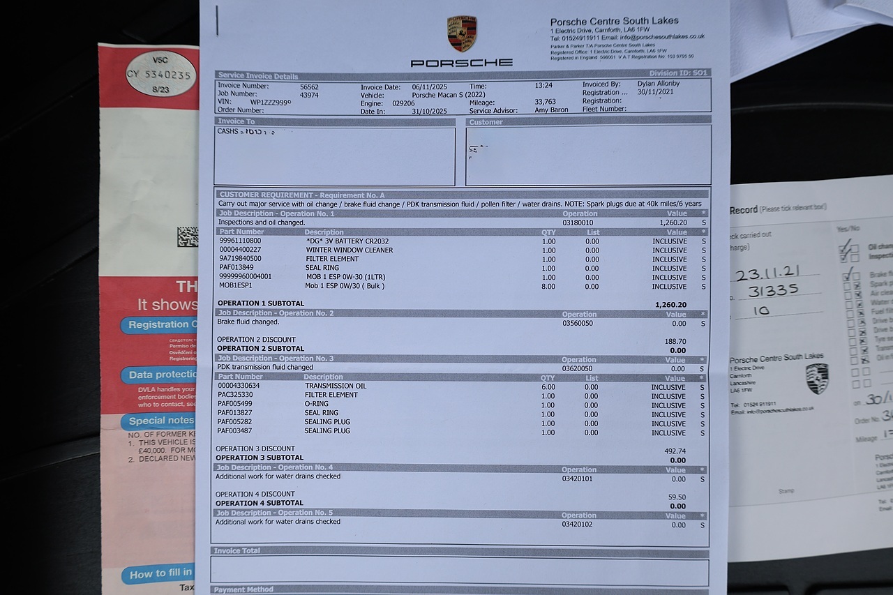 Porsche Macan S 1 Owner + Full Porsche Main Dealer + £11k in cost options - Large 33