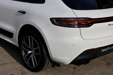 Porsche Macan S 1 Owner + Full Porsche Main Dealer + £11k in cost options - Thumb 39