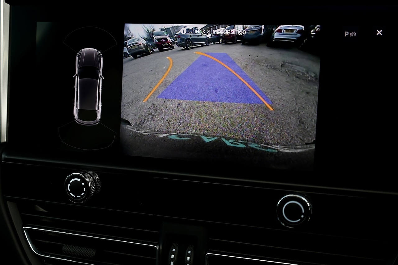 Porsche Macan S 1 Owner + Full Porsche Main Dealer + £11k in cost options - Large 52