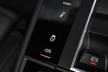 Porsche Macan S 1 Owner + Full Porsche Main Dealer + £11k in cost options - Thumb 53