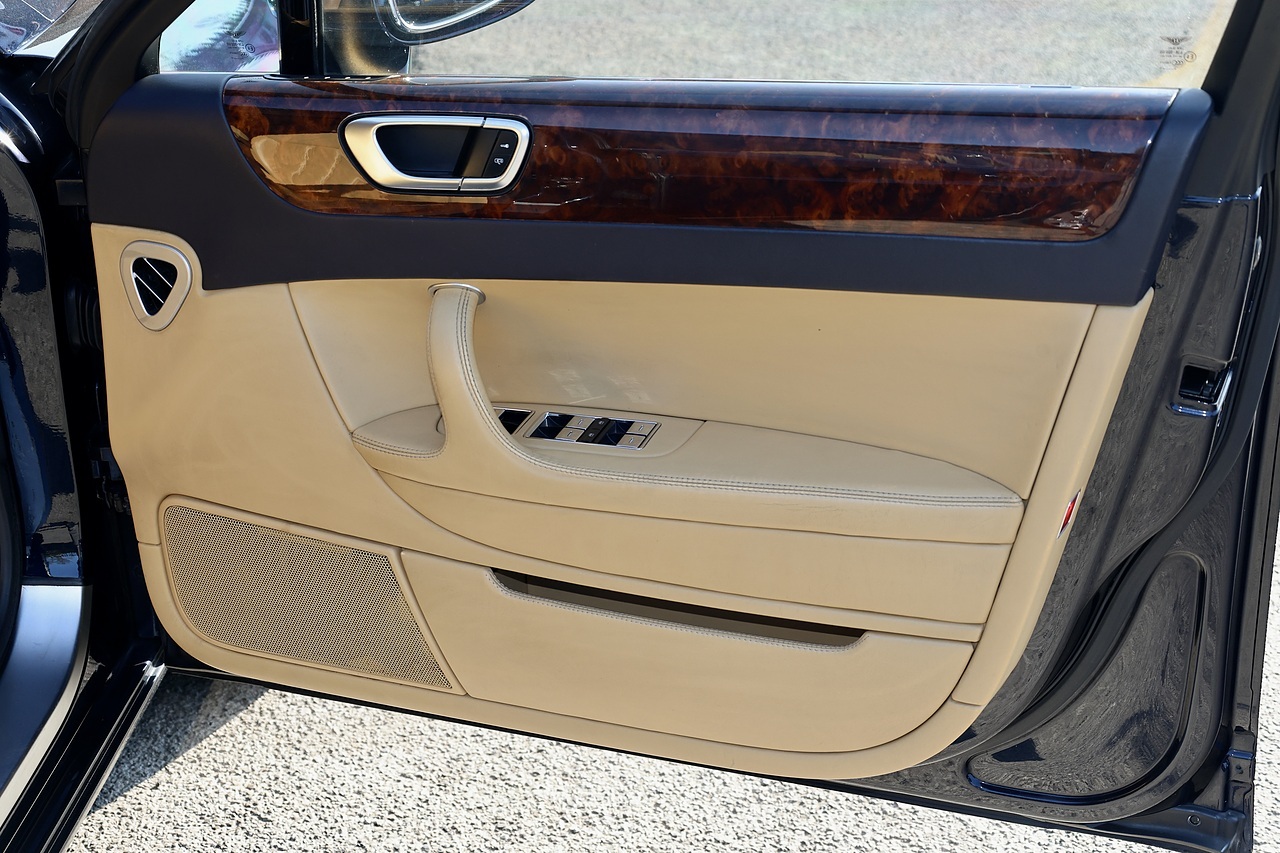 Bentley Continental Flying Spur 6.0 W12 +  4 Seats + High Spec + Previously Sold by Ourselves - Large 26