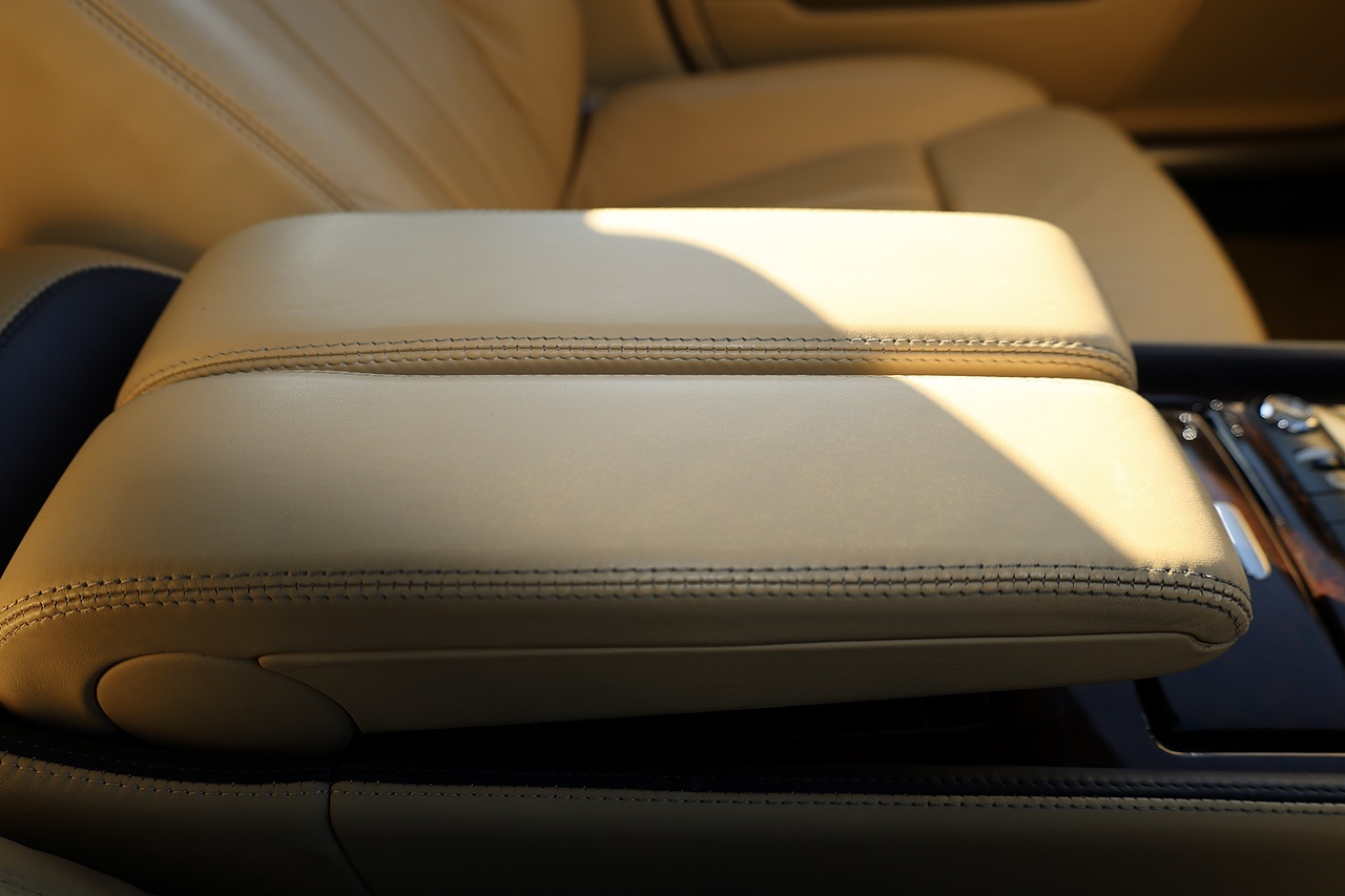 Bentley Continental Flying Spur 6.0 W12 +  4 Seats + High Spec + Previously Sold by Ourselves - Large 28