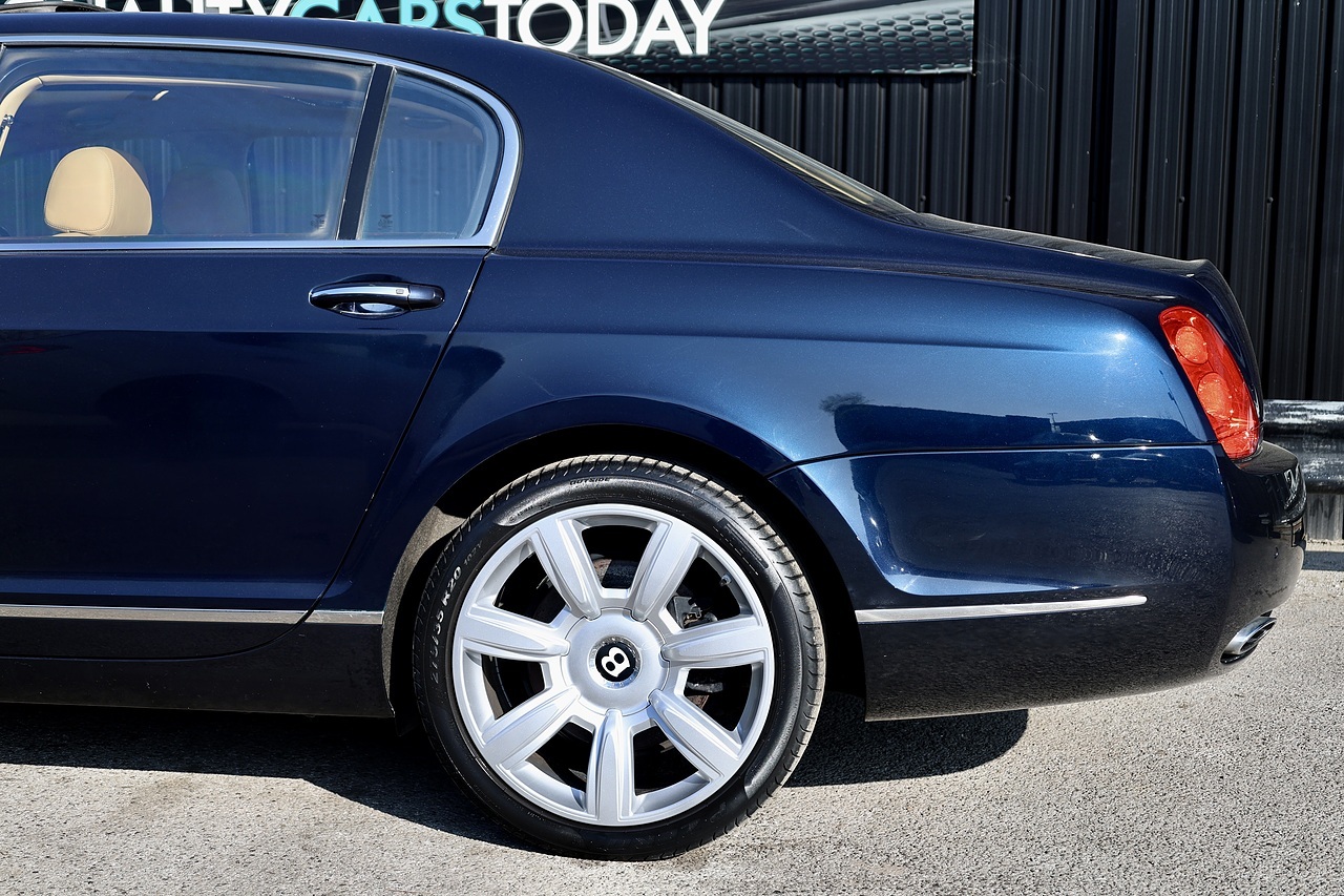Bentley Continental Flying Spur 6.0 W12 +  4 Seats + High Spec + Previously Sold by Ourselves - Large 33
